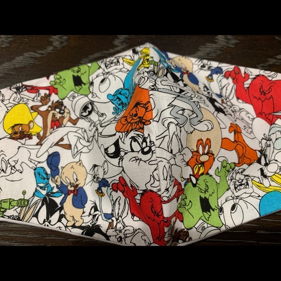 Warner brothers Other - ANY 1 /$5 Stylish looney tunes face mask 🐰